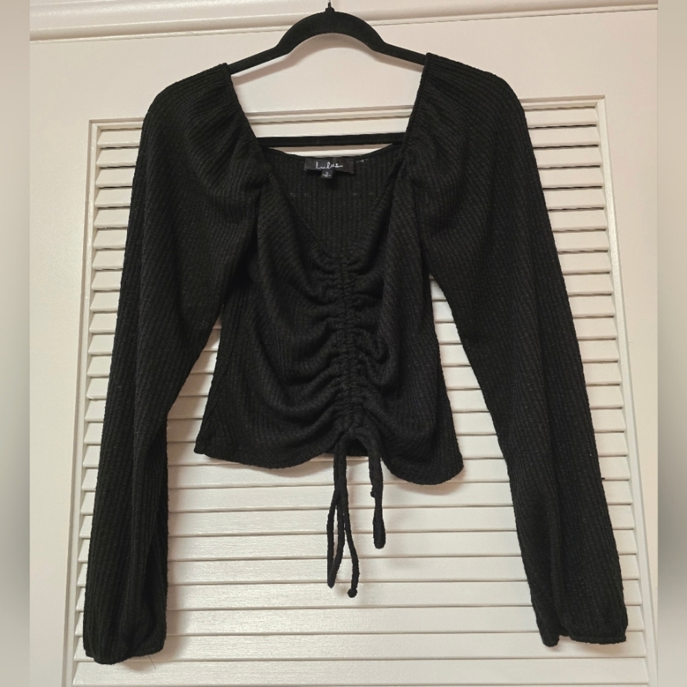 Lulu's - Black Ribbed Long-Sleeve Ruched Tie Front Top